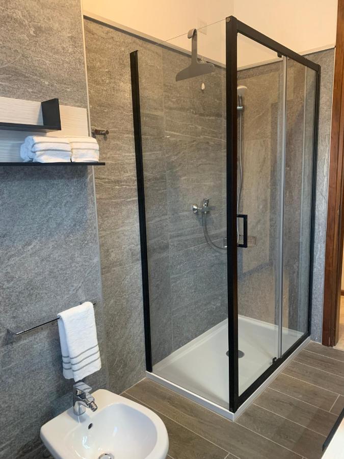Lario Promenade: Family Friendly Apartment In Como Eksteriør bilde